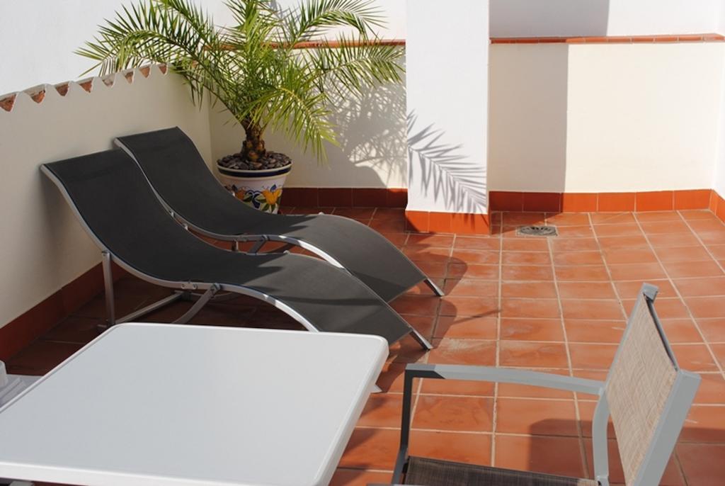 Hotel Maria Cristina La Cala Del Moral Bagian luar foto